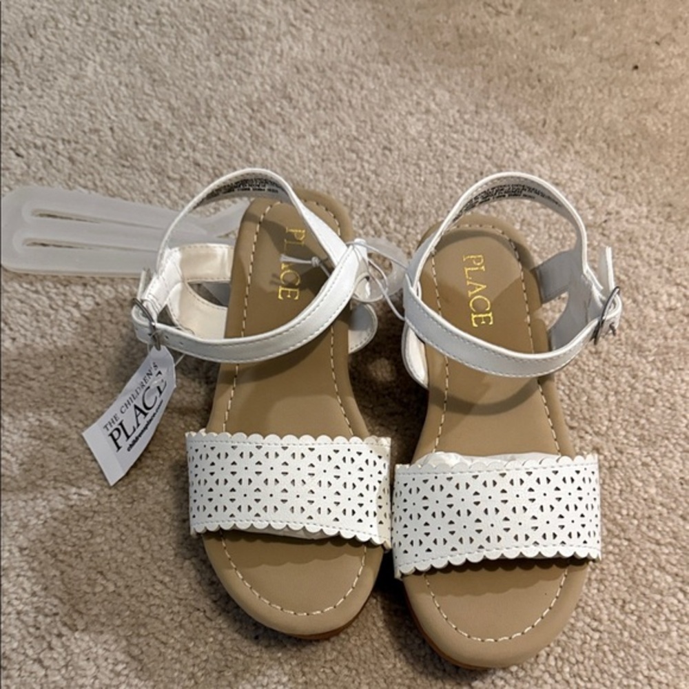 Children’s place girls white sandals, size 13 NWT